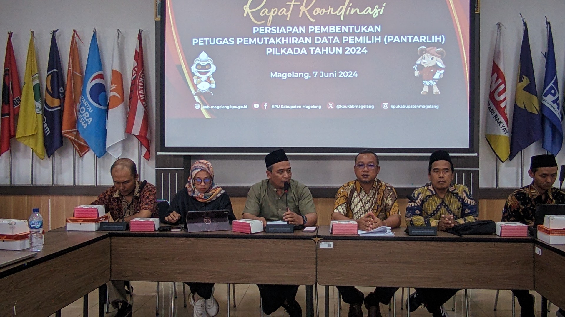 Rakor persiapan pembentukan Pantarlih Pilkada Serentak 2024 bersama PPK se Kabupaten Magelang